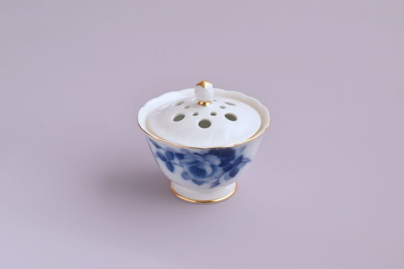 【特別限定セット】香十オリジナル数量限定販売 香炉ブルーローズ・香合ゴールドローズ(大倉陶園)、お香揃、レース敷物(近澤レース店)セット