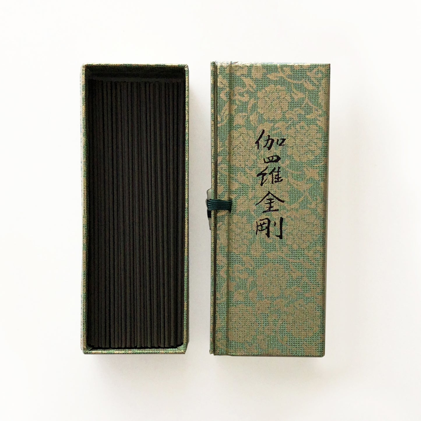 伽羅金剛 バラ詰め