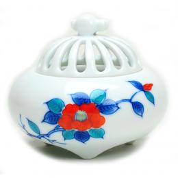 染錦椿絵 かぶ型 (有田焼)