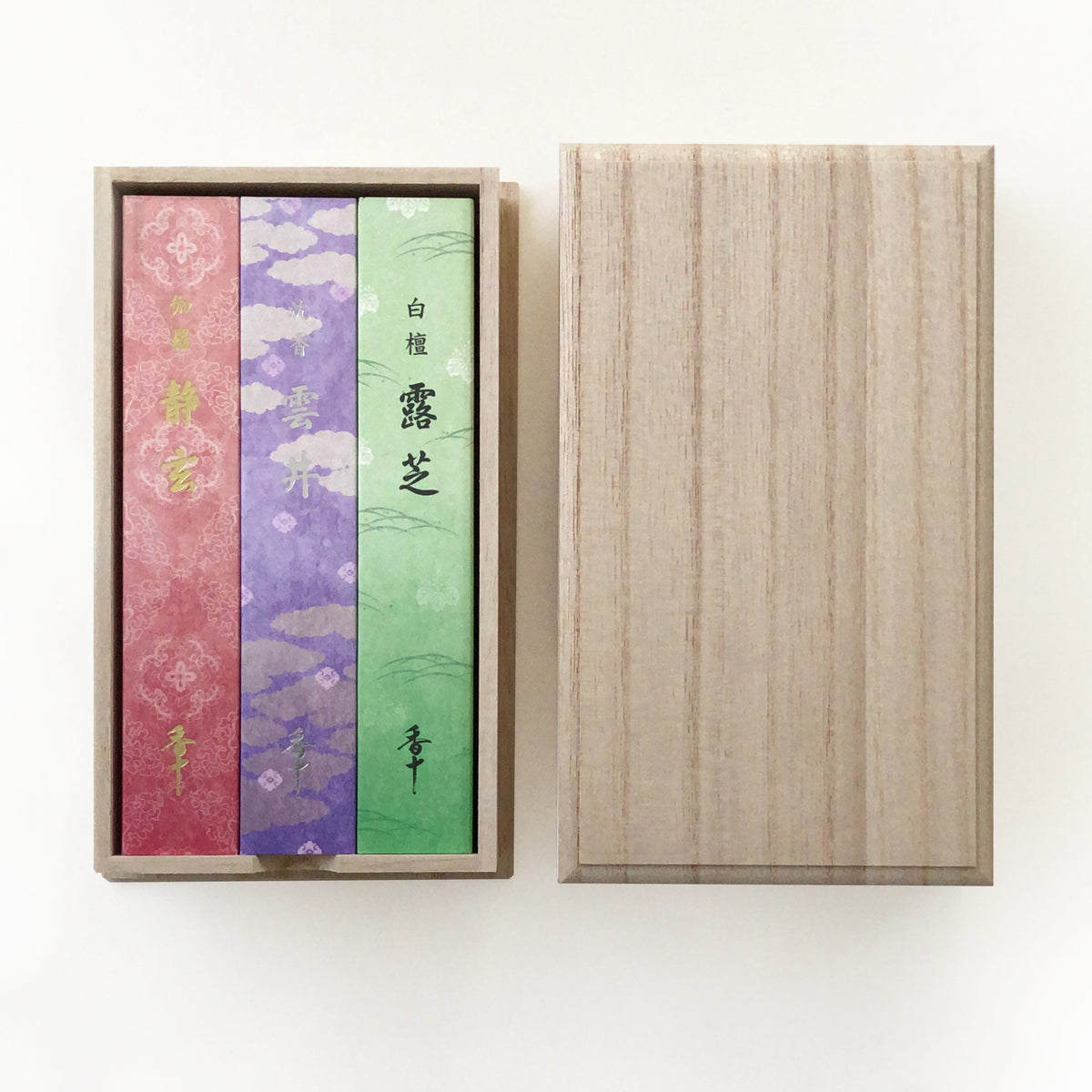 お香 桐箱進物三種揃え(伽羅静玄・沈香雲井・白檀露芝) – 香十 