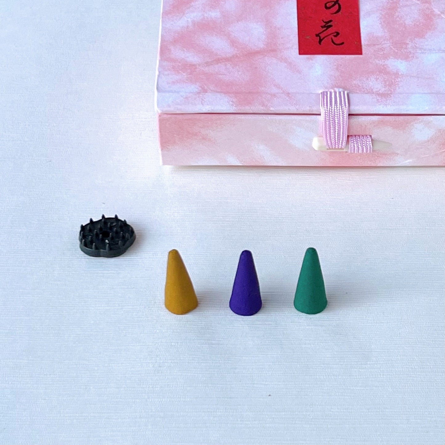 特撰花の花 三種揃　円錐型　香台付