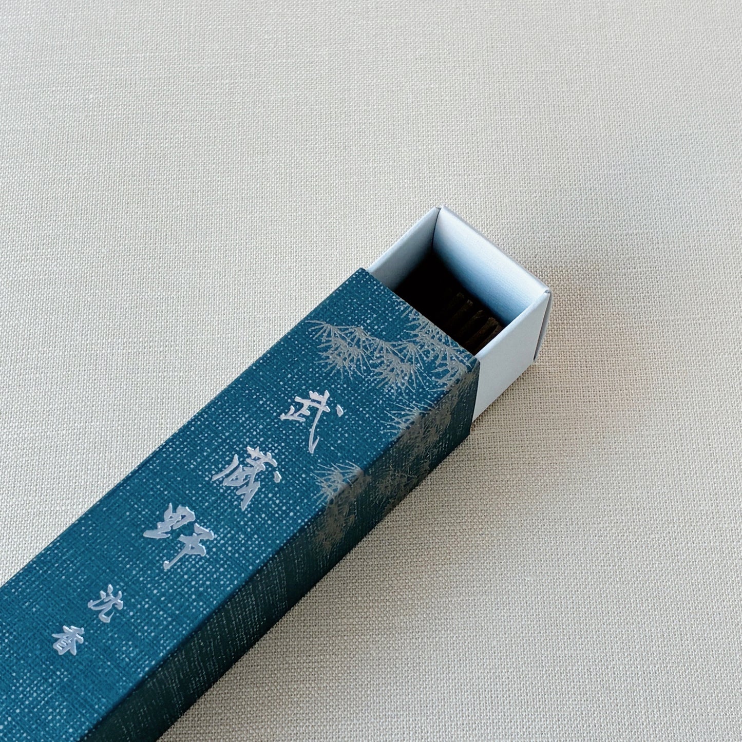 【オンライン限定】武蔵野　沈香　小箱（20ｇバラ詰め）