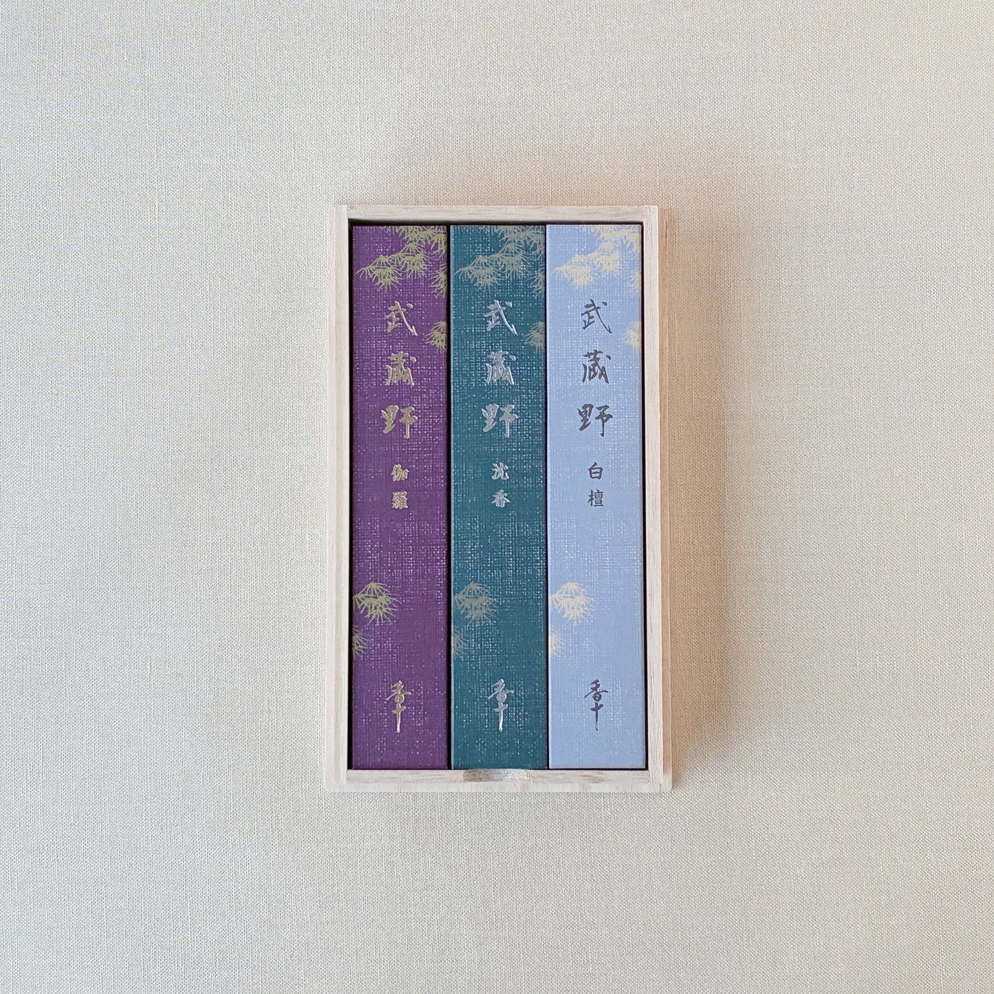 武蔵野　桐箱進物　三種揃え(伽羅1・沈香1・白檀1)
