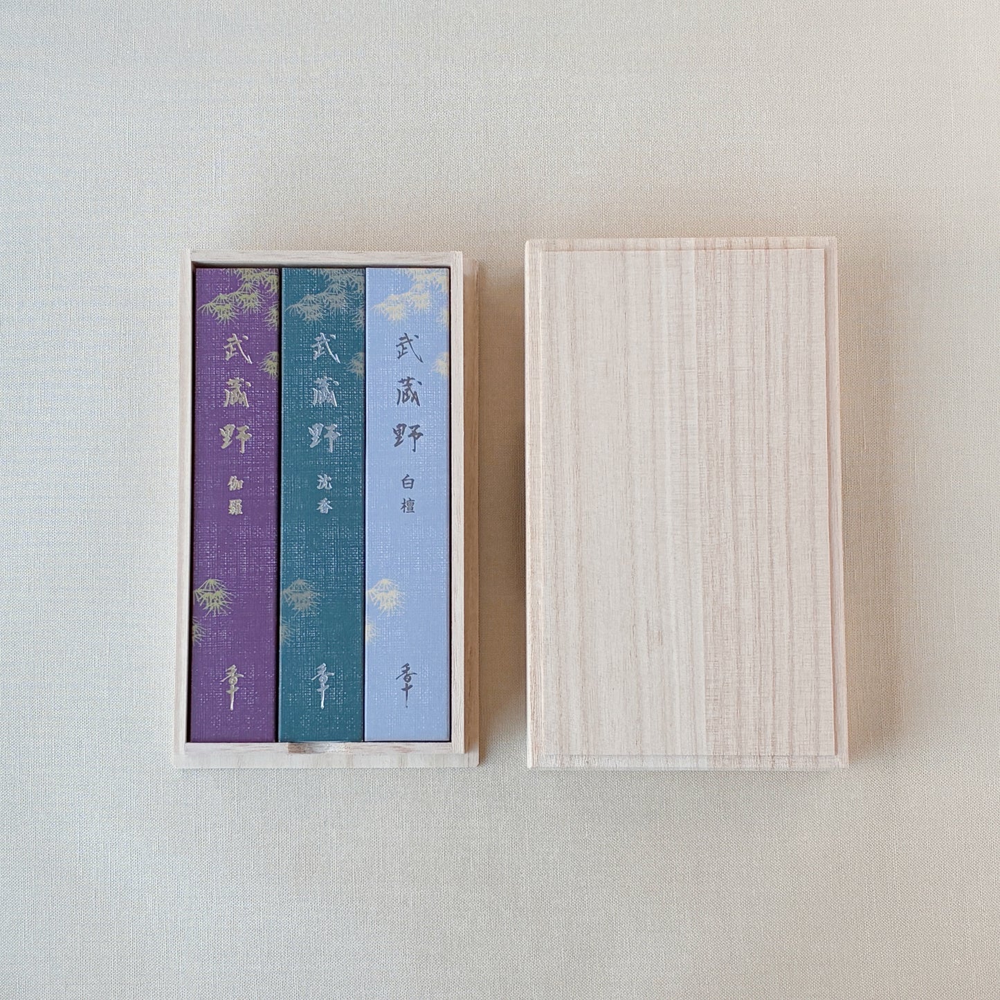 武蔵野　桐箱進物　三種揃え(伽羅1・沈香1・白檀1)